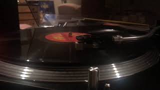 Tiga -  Beep Beep Beep (Album Ciao!)