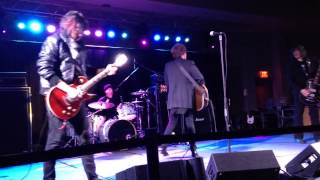 John Waite &quot;Whenever You Come Around&quot; (Vince Gill) Cincinna