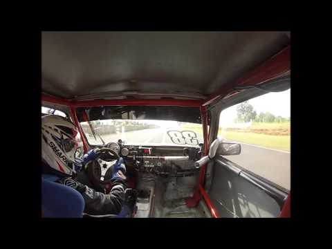 Ultrapassagem Chevette 38 em cima do Passat 118   1ª etapa copa classic 2015 tarumã