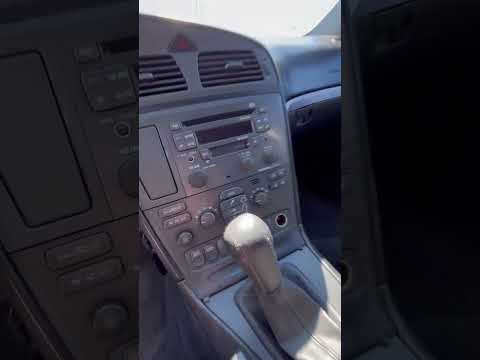 фото volvo v70 ii 0