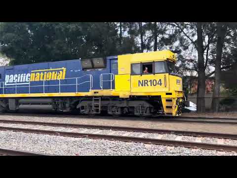 Pacific National: 7MP7 with NR104, NR17 & NR82