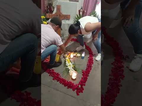 Rosario y Levantamiento de La Santa Cruz en memoria de la Sra María Guadalupe Martinez Gutiérrez .