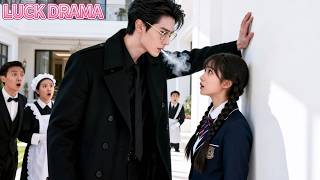 女孩被家族賣給30歲冷血禁欲大佬還債，怎料一向不近女色的大佬竟對女孩一眼淪陷，直接抱回豪宅閃婚做豪門女主人，從此放在心尖寵！【全集】#一口氣看完 #甜寵 #CEO #虐戀 #處子血 #處女 #初夜