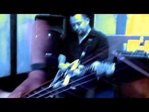 Poemas de Maio - Fire (Demo Version)