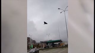 Download lagu UA war - more deadly attacks and civilians are caught in them yet again - 22/Oct/2025 mp3