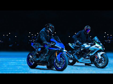 LIVING LIFE IN THE NIGHT - Night Ride (feat. DARKSQUAD43)