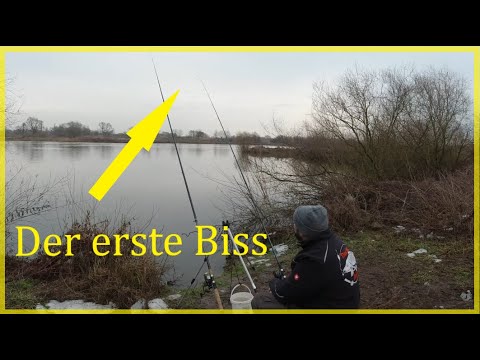 Fishing for coarse fish in winter on the river