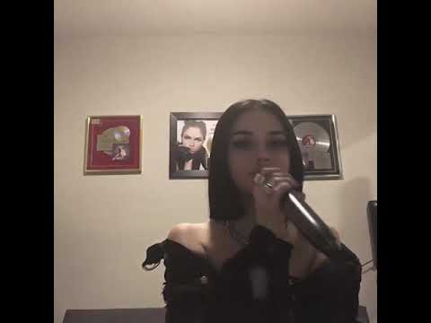 My Frist Time Trying to Sing In English