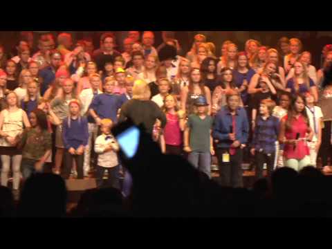 SCF2014 - fredagsshow; OSC Family Choir - "E-Oh"