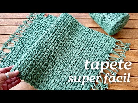 This Crochet Rug is so easy and practical that you will want to make it now! EMERALD RUG