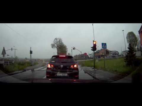 KOLIZJA  BIERUŃ NA  TURYSTYCZNEJ Z WARSZAWSKĄ  29 04 2019 wideo