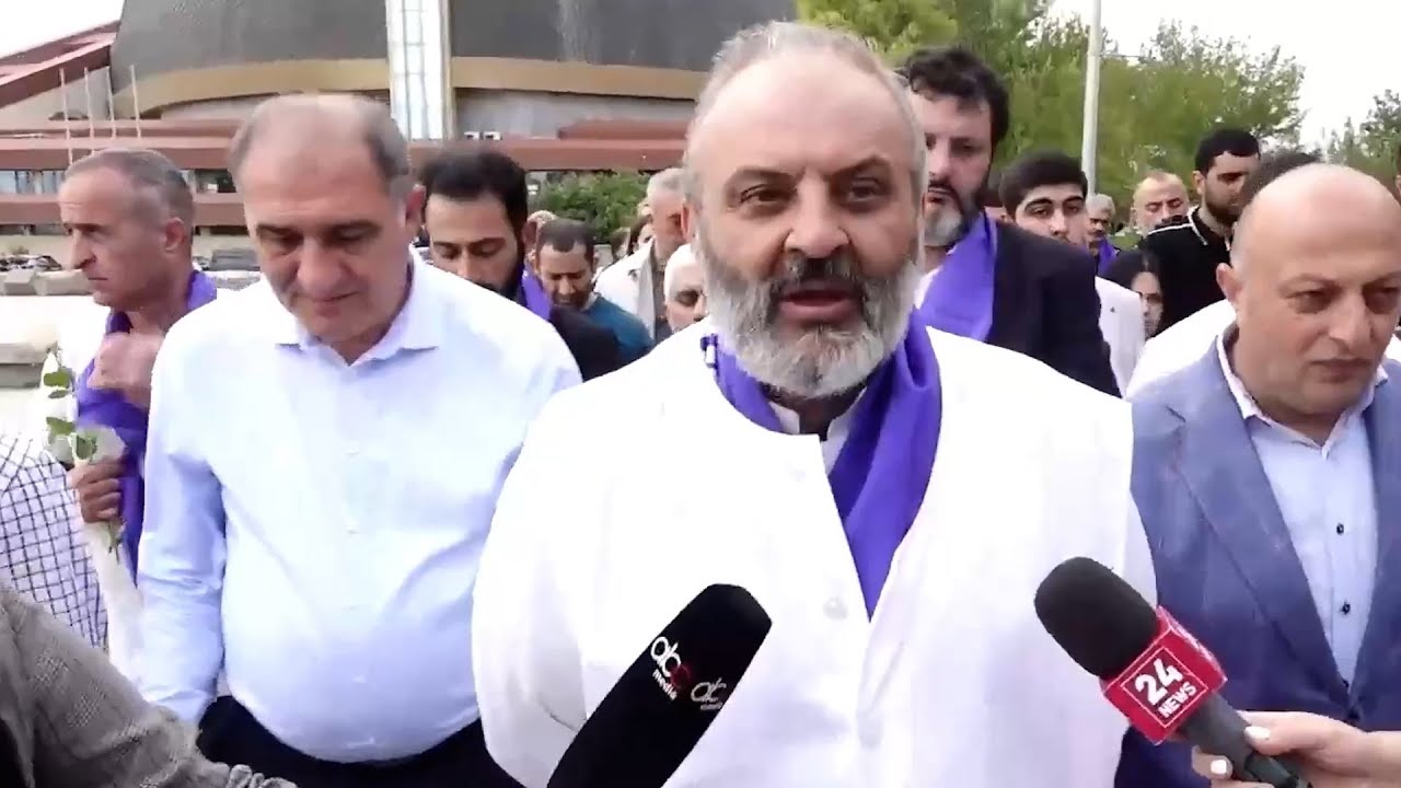 Գնում ենք Ծիծեռնակաբերդ՝ ուխտ կնքելու, որ այս պայքարի մեջ անդավաճան մնանք. Սրբազան