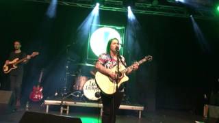 Lucy Spraggan - Wait for Me - Live Nottingham Rock City 10/03/17 - Dear You Tour
