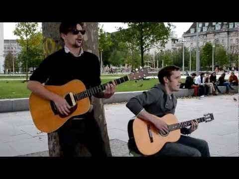 Max Milner & Robbie White - Jammin on the Rooftops