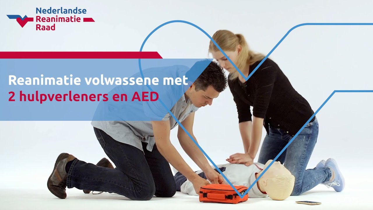 Reanimatie volwassene met 2 hulpverleners en AED