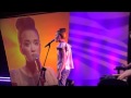 IZA LACH - CHOCIAŻ RAZ (live@kuba) 