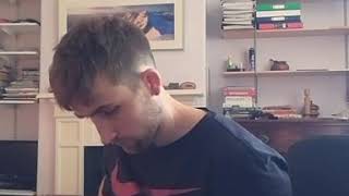 Novelists- À Travers le Miroir solo cover