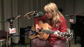 Rickie Lee Jones &quot;Bonfires&quot; Live on Soundcheck