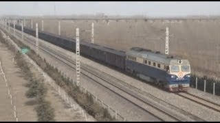 preview picture of video '[China Railway]Jinghu Line DF4C Freight Train 京滬線DF4C貨物列車@Yanzhou 充州'