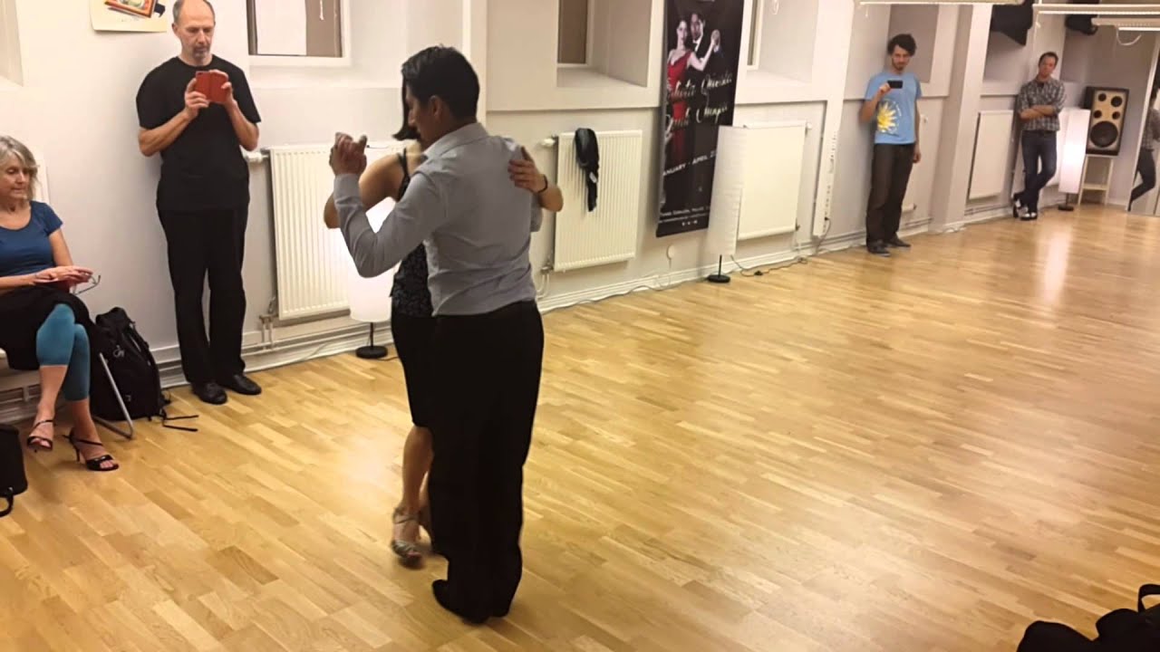 Tango Corazón Intermediate Class 6 with Julieta Qüesta and Rauli Choque.
