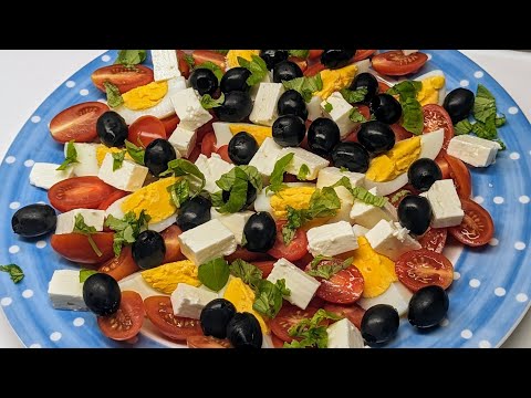 Tomatensalat mit himmlischem Dressing 😍 lecker und sättigend Salat Rezept