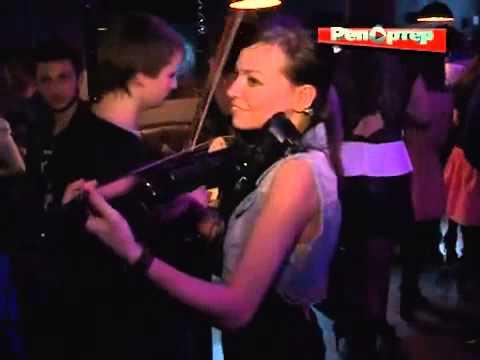 K-Maro - Interview au club The Rooms (2)