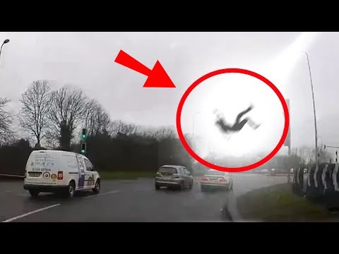 5 Scary Things Caught On Camera By Dash Cam