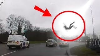 5 Scary Things Caught On Camera By Dash Cam