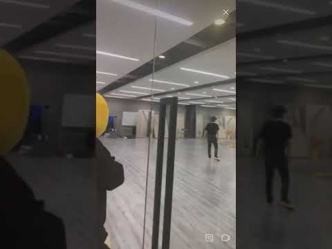 #EXO #Yixing #Lay             190625 Lay / Yixing Zhang  [ 张艺兴 ] " Yixing's studio meipai live "