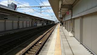 関空/紀州路快速  大阪方面京橋行きの通過の様子