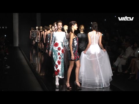 JOHN RICHMOND - Миланская неделя моды 2016