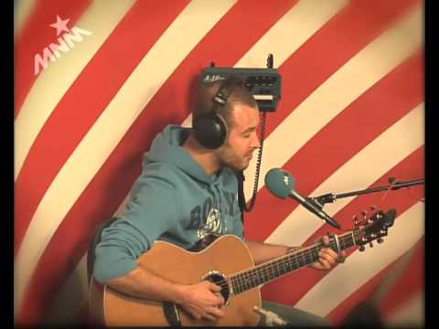 MNM LIVE: Stan Van Samang - De Eerste Sneeuw