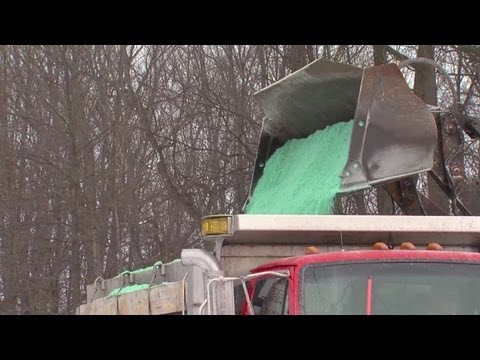 North Ridgeville uses green salt to treat roads