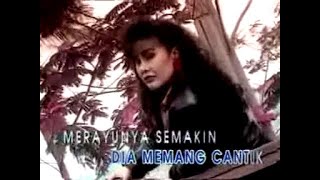 Download lagu Elvy Sukaesih - Bisik Bisik Tetangga  mp3 Download lagu Elvy Sukaesih - Bisik Bisik Tetangga  mp3