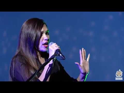 Season 6 Episode 1 Performance by Angela Rule