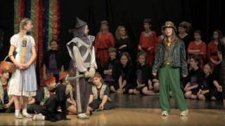 preview picture of video 'Amery Wisconsin Kids perform Wizard of Oz Pt 11'