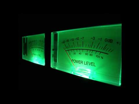 Τhe Mighty Show Stoppers - Hippy Skippy Moon Strut (HQ audio)