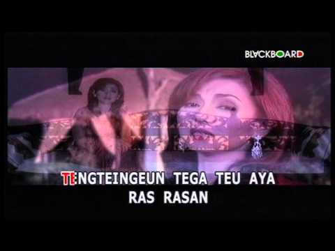 LEUNGITEUN - Nia Daniaty