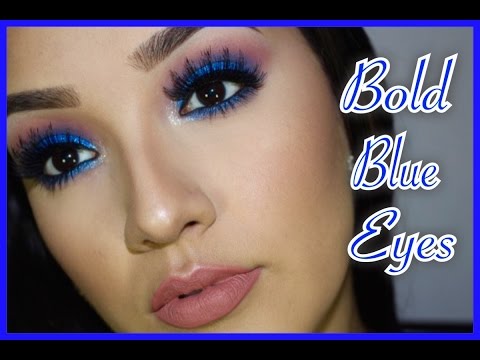 Dramatic Glittery Blue Eyeshadow!