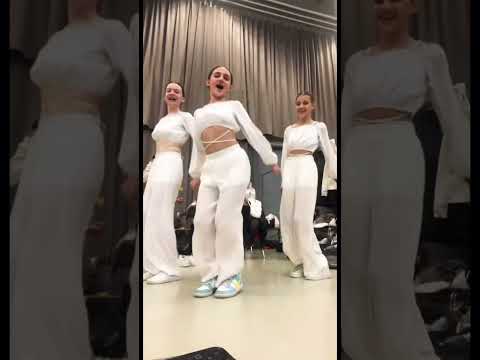 ILIAS WELT Shorts - DANCE! 💃 TIKTOK hinter den Kulissen bei unserem Tanz-Wettbewerb #iliaswelt