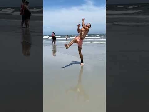THAT IS IMPRESSIVE 😎  @awaken_trickingCouple old beach clips🌊••••• #cheer #cheerleading #trick