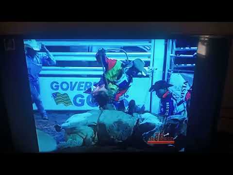 Rogério Ferreira vs Touro Super Country Rodeio Rio Verde 2001