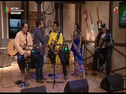 NATIRUTS E MONICA FERRAZ "Sorri, Sou Rei" - Luís Filipe Borges - 5 Para a Meia Noite