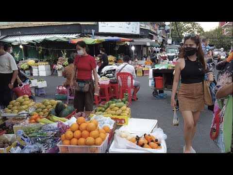 Visiting lively market in Phnom Penh | Everyday life at food market