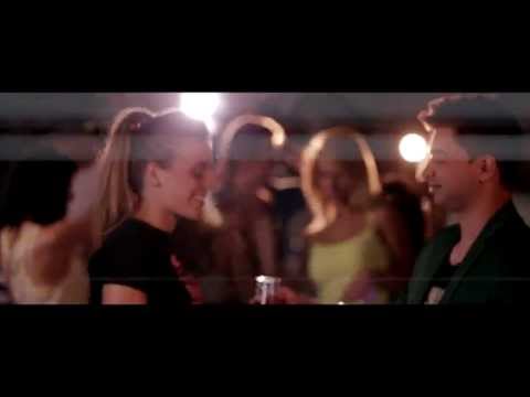 Tony Ray feat Gianna - Chica Loca Official Music Video HD)