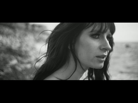 Sylwia Grzeszczak feat. Mateusz Ziółko - Bezdroża [Official Music Video]