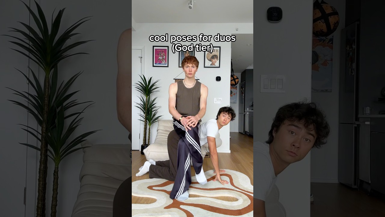extra hard poses for duos 🧑🏻‍🦰🧒🏻 @calumharper18