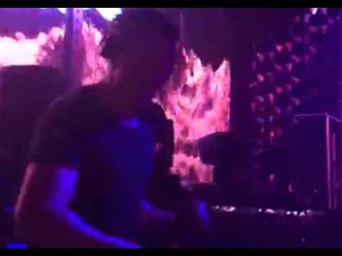 Michael Feiner - Mantra (Ax Cut) [Axtone]