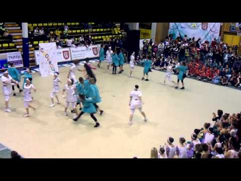 Dance Děčín,TK Scratch"Všichni jsou blázni, jenom já jsem letadlo"