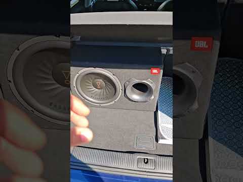 Audi A3 Sportback x JBL BassPro12